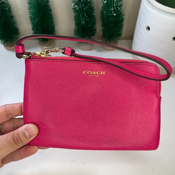Coach Pink Leather Key Card Zip Wristlet - Picture 2 of 5